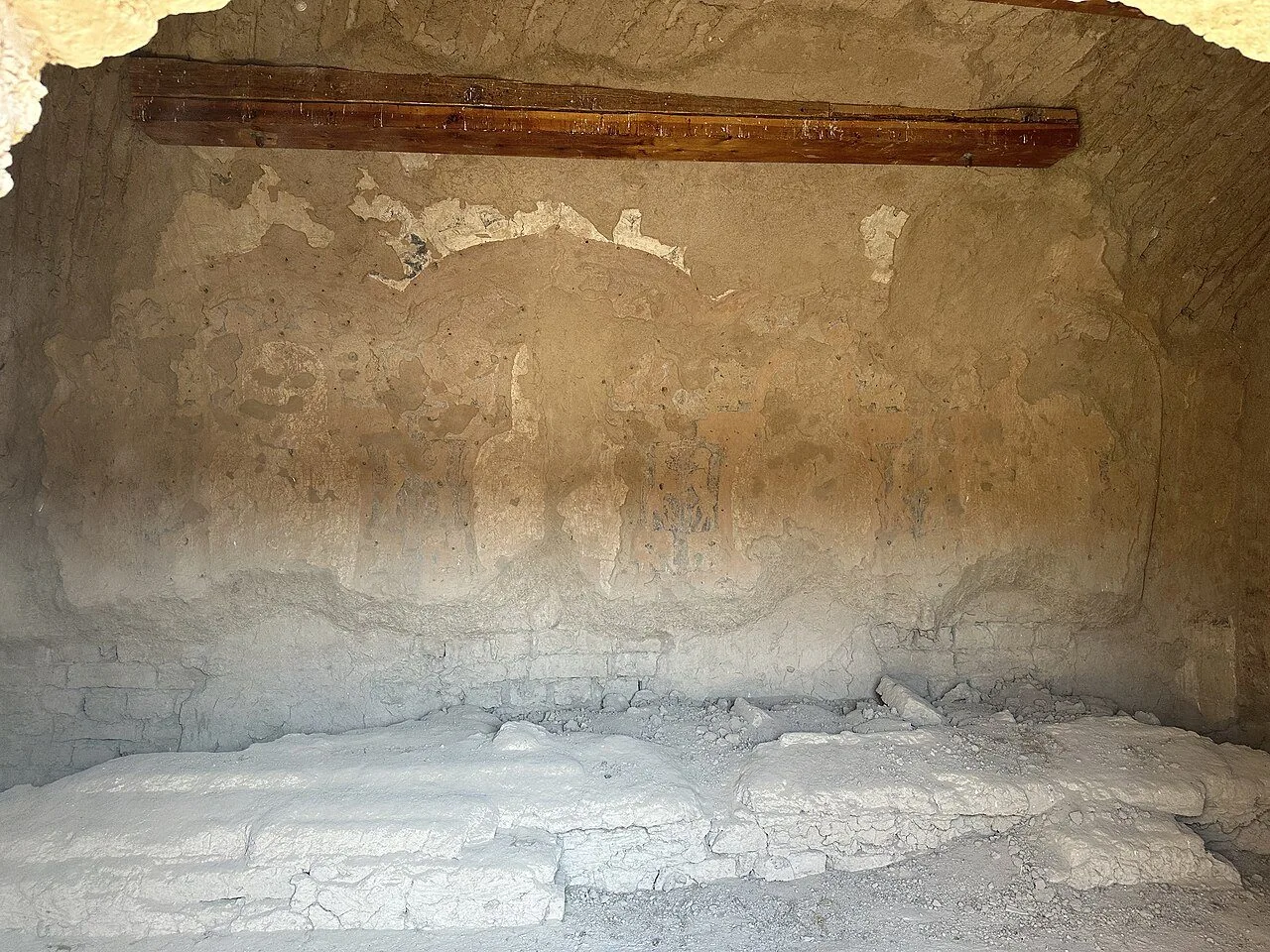 The interior remains of Gaochang’s southeastern Buddhist temple.
