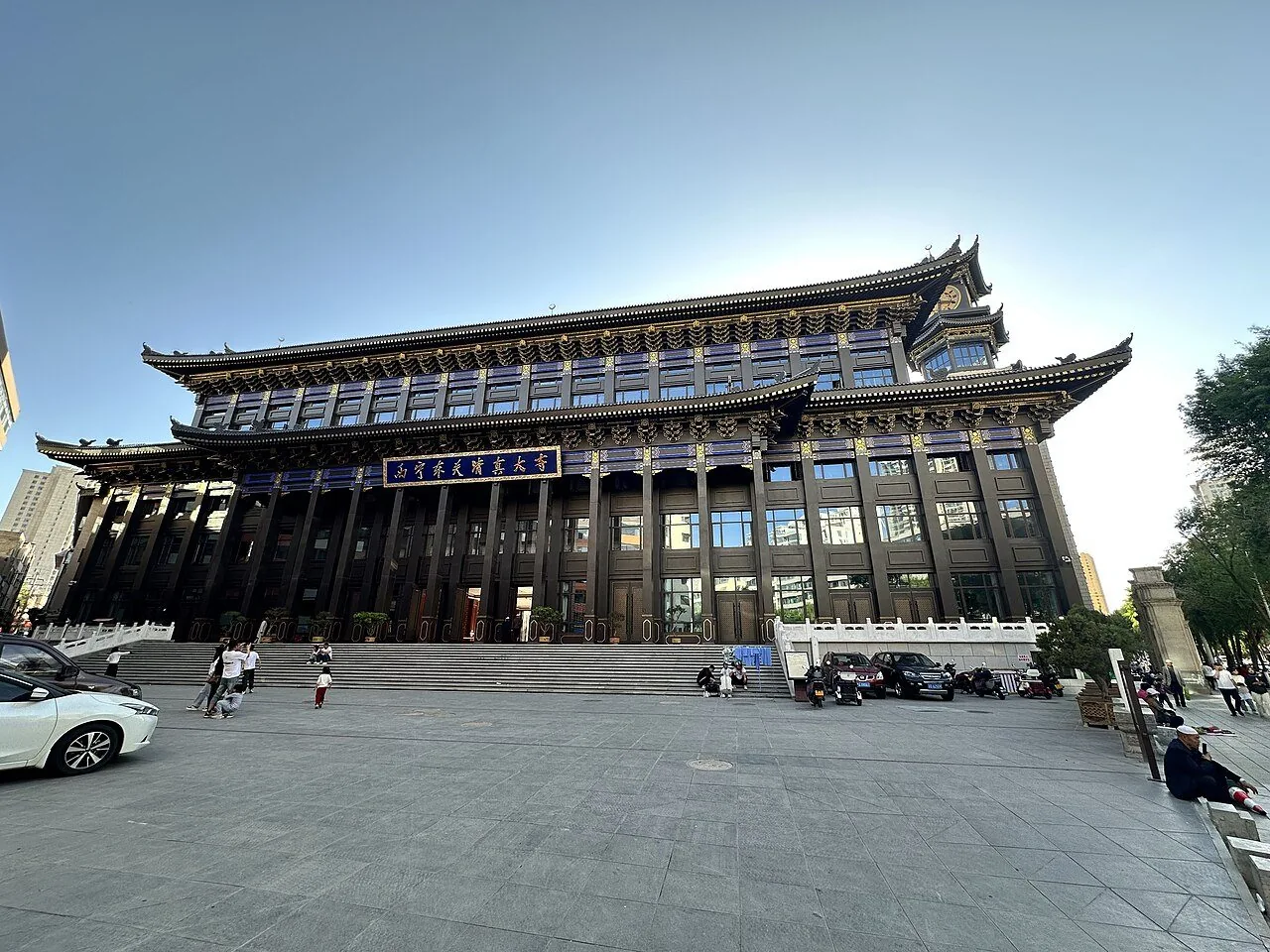 The main frontage of Dongguan Mosque, photographed in May 2025.